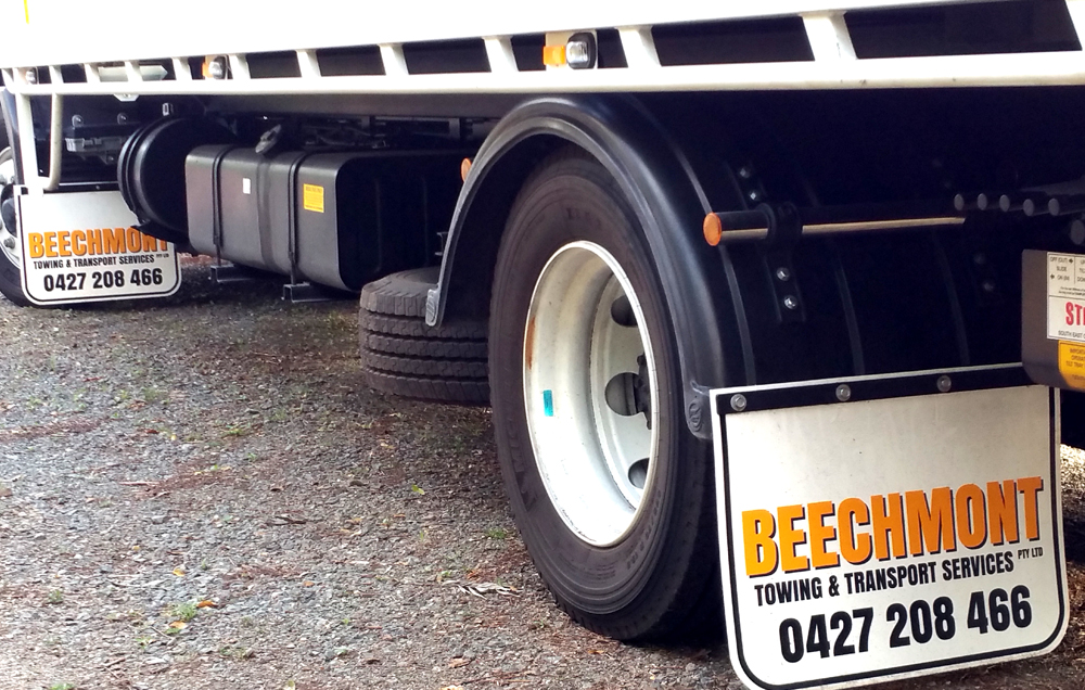 Beechmont Towing truck with personlised mudflaps